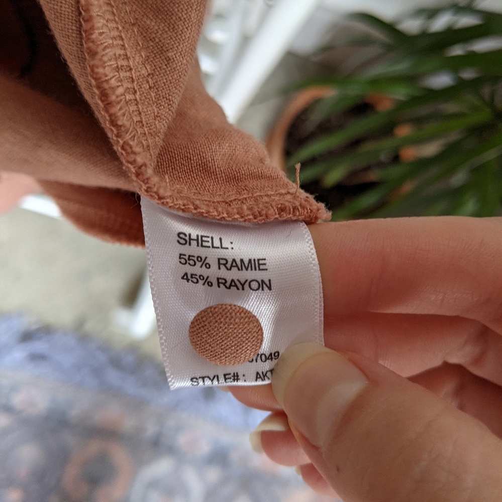 ****SOLD*****Fanco Puff Sleeve Crop Top - Picture 5 of 5